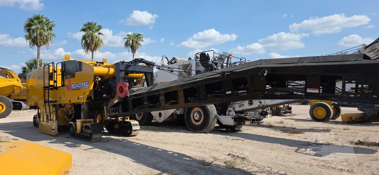 Caterpillar construction equipment houston